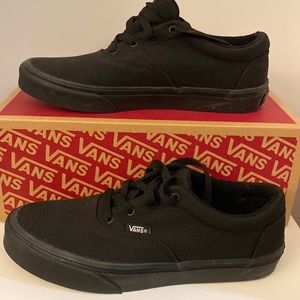 Vans Doheny Black youth size 6 New with Box
